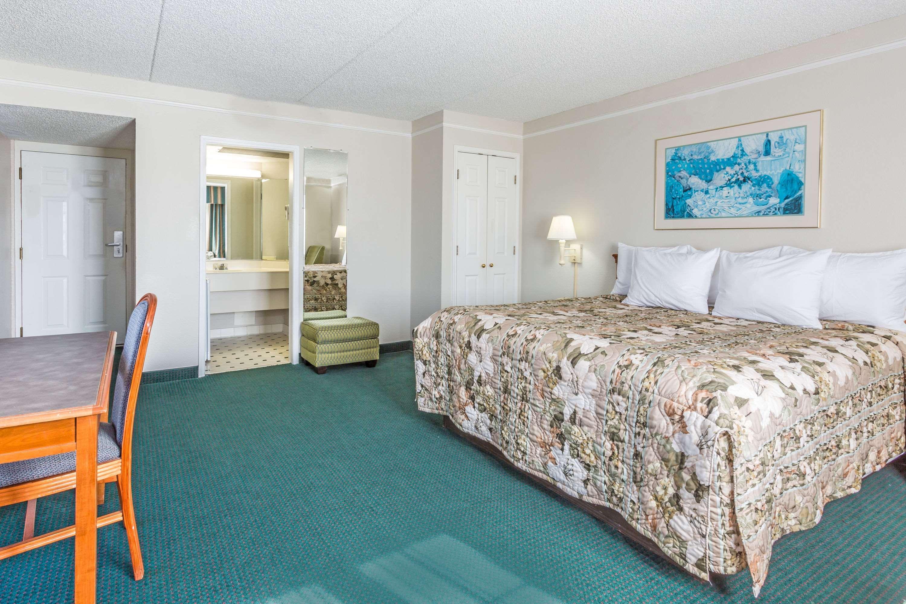 Econo Lodge Richmond-North Chesterfield Zewnętrze zdjęcie