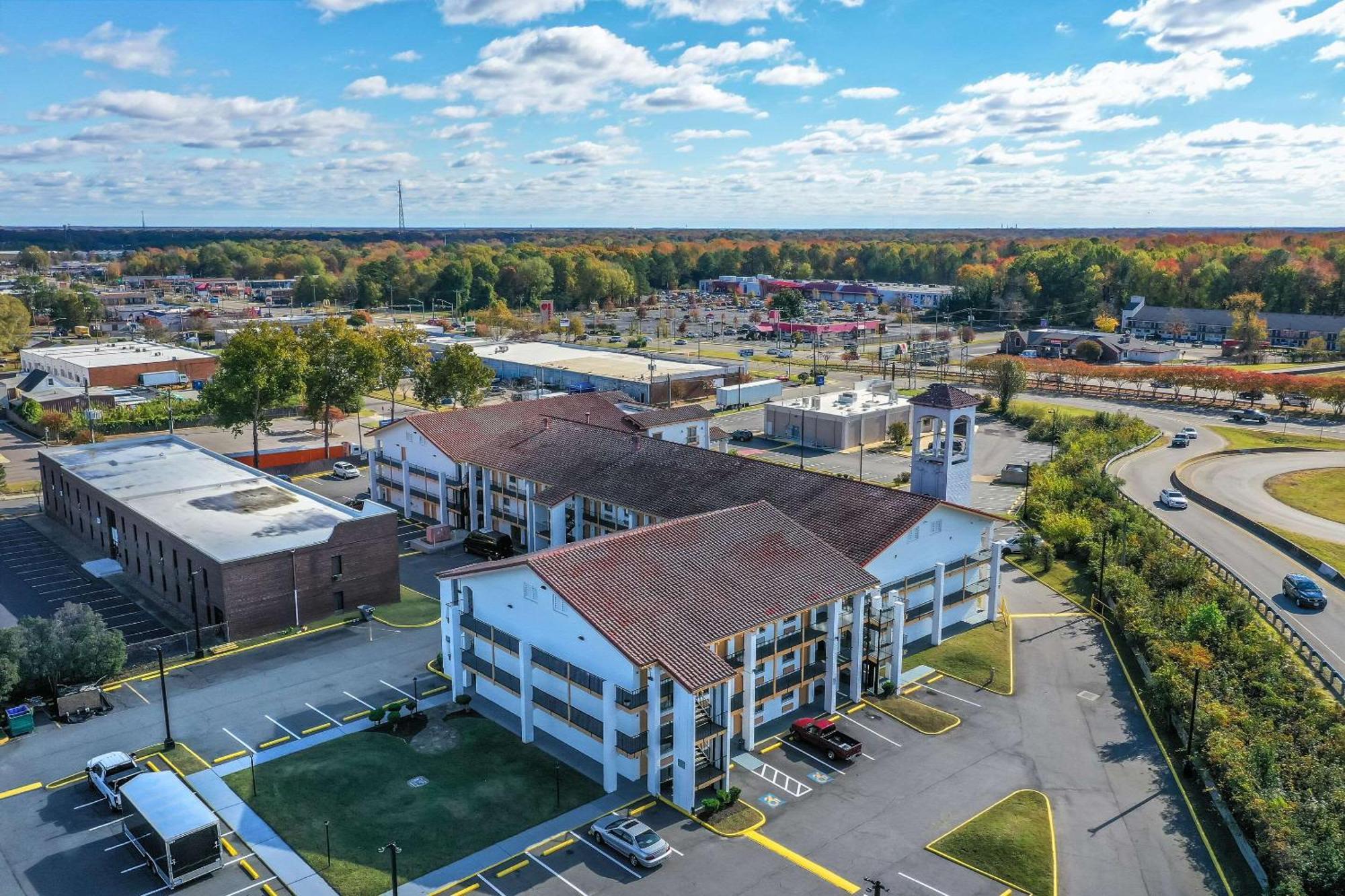 Econo Lodge Richmond-North Chesterfield Zewnętrze zdjęcie