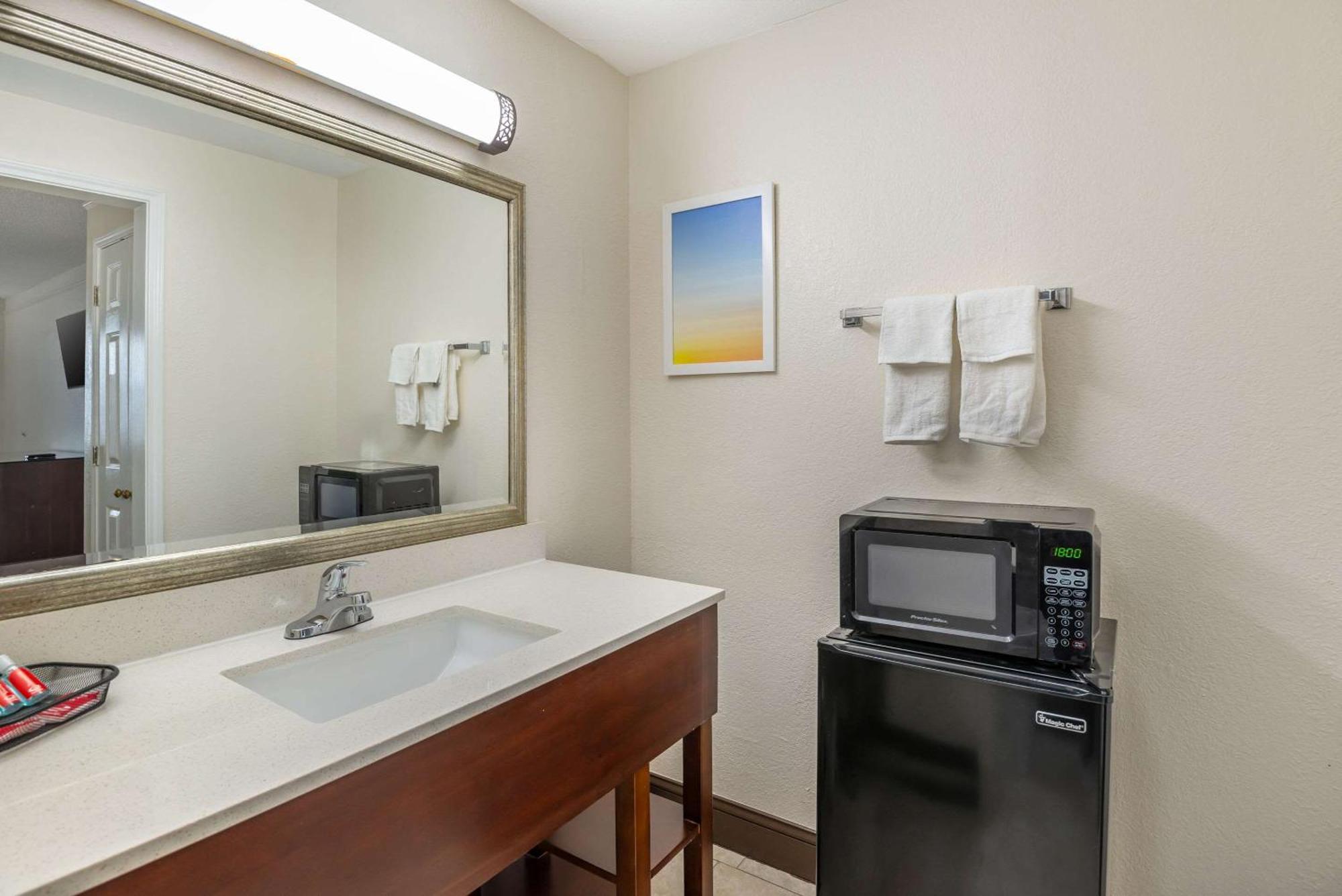 Econo Lodge Richmond-North Chesterfield Zewnętrze zdjęcie