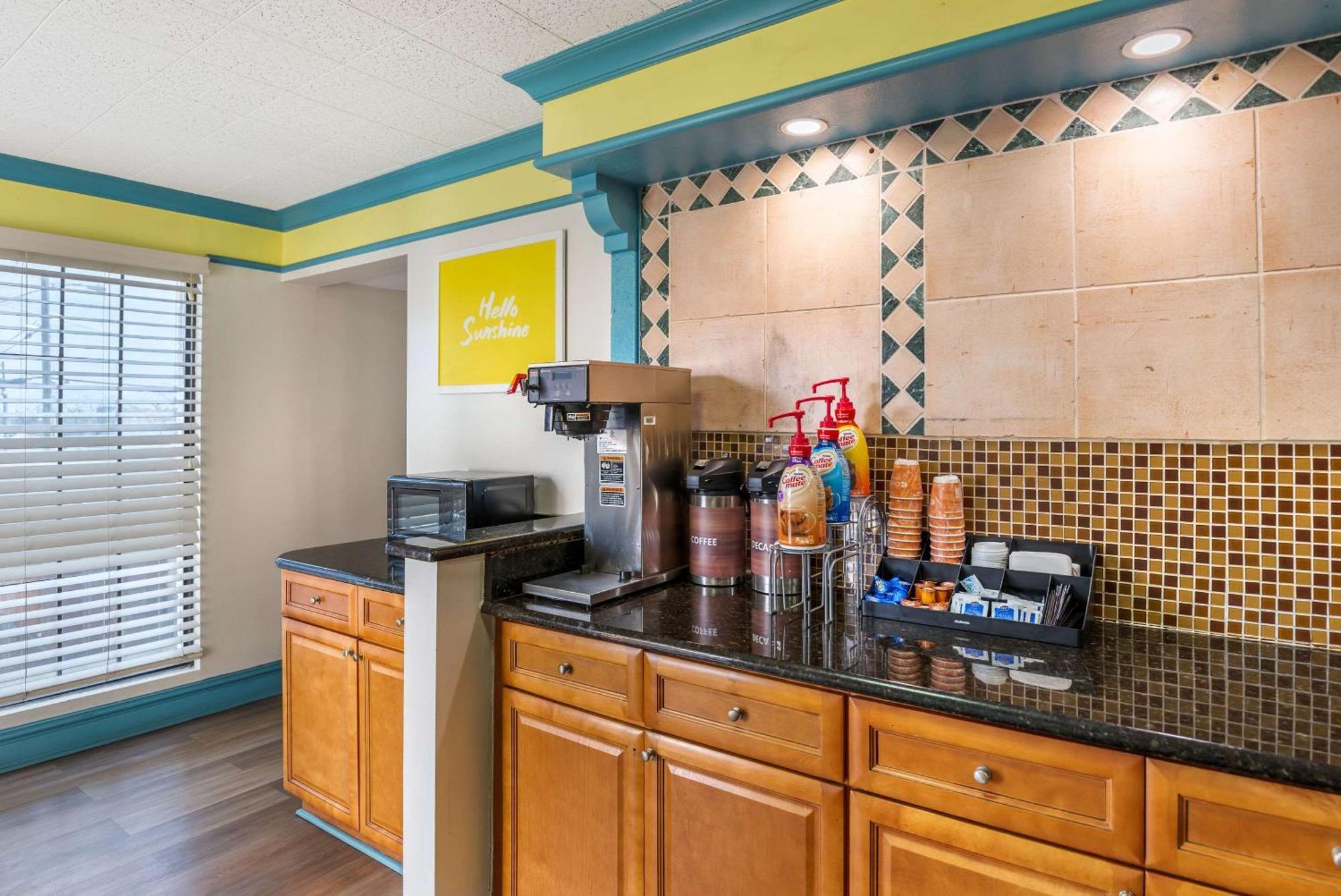Econo Lodge Richmond-North Chesterfield Zewnętrze zdjęcie