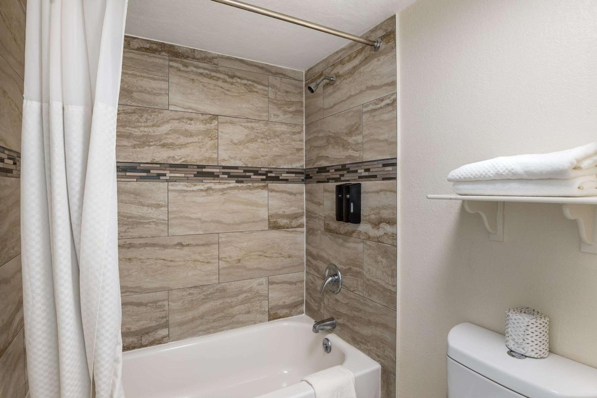 Econo Lodge Richmond-North Chesterfield Zewnętrze zdjęcie